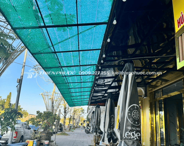 Lưới che nắng quán cafe